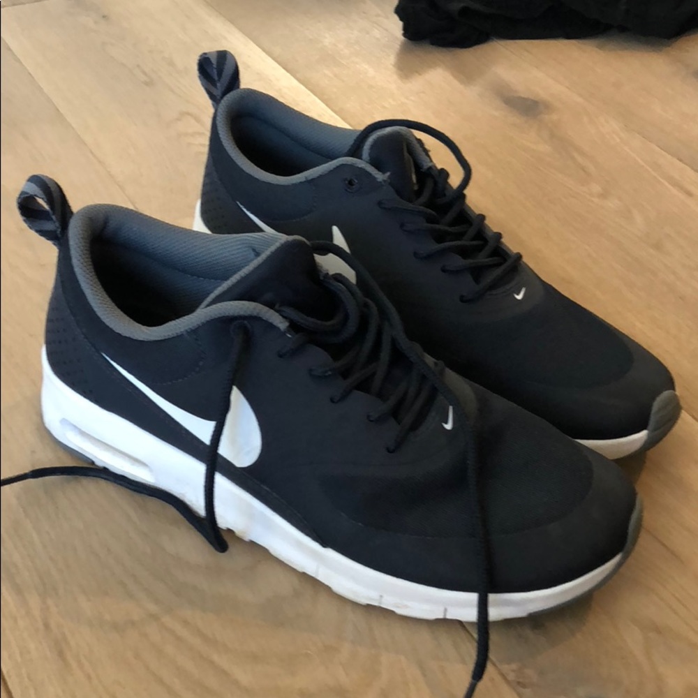 Barely worn Nike’s